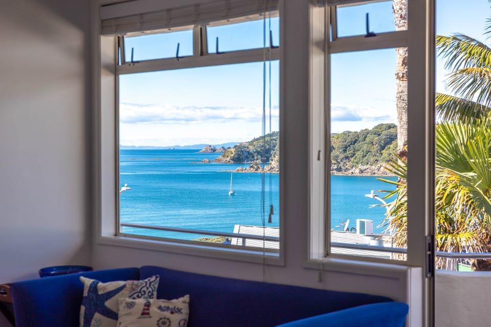 LIVING ROOM VIEW