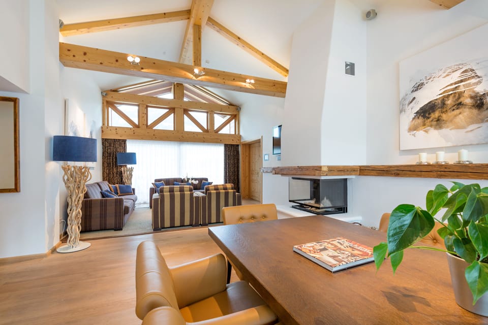 Suite (Kaiser Maximilian) | Premium bedding, down comforters, pillowtop beds, minibar