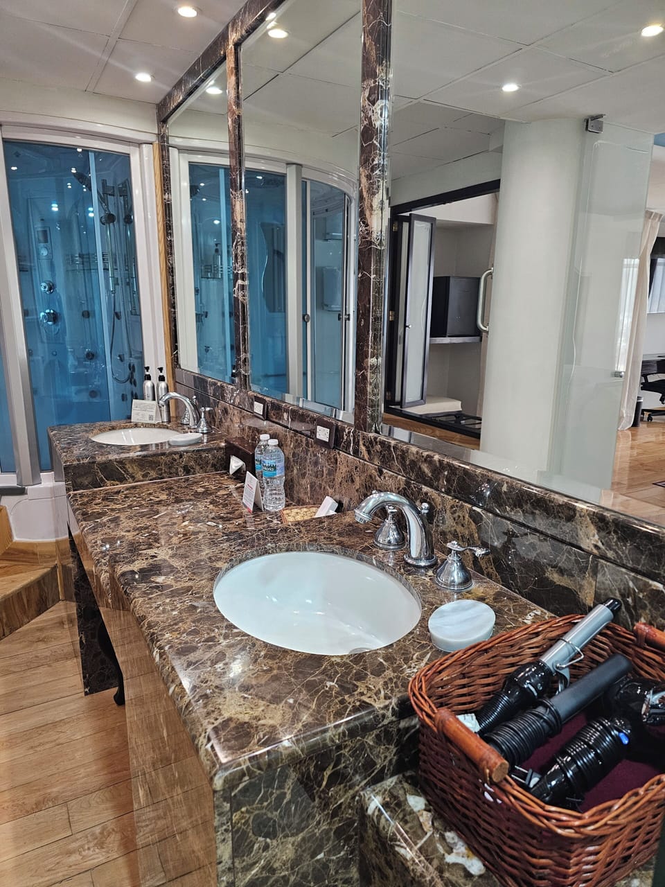 Presidential Suite, 1 Bedroom, Non Smoking | Bathroom | Combined shower/tub, rainfall showerhead, designer toiletries