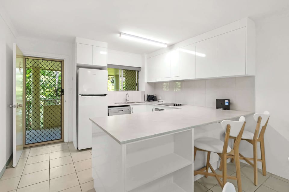 Pull up a stool at the breakfast bar for a casual coffee, quick snack or easy conversation while meals come together in the kitchen.