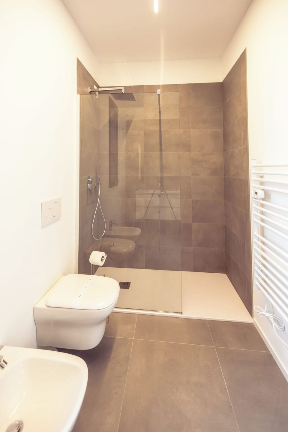 Deluxe Suite, Garden View | Bathroom | Bidet