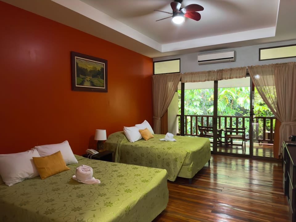 Superior Double Room, Terrace | In-room safe, iron/ironing board, free WiFi, bed sheets