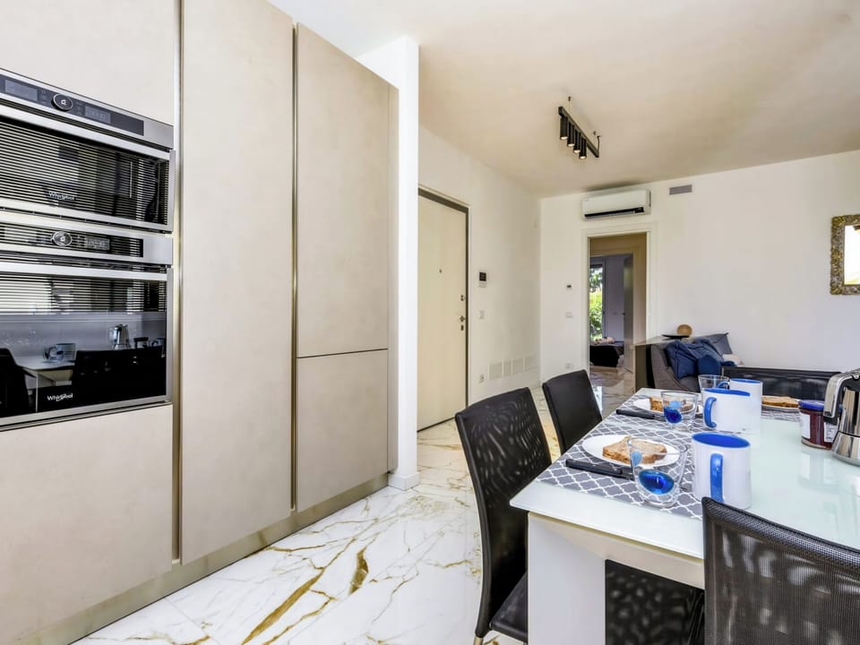 Apartment, Patio, Garden View | Dining