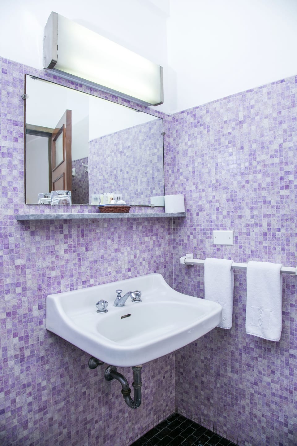 Single Room | Bathroom sink
