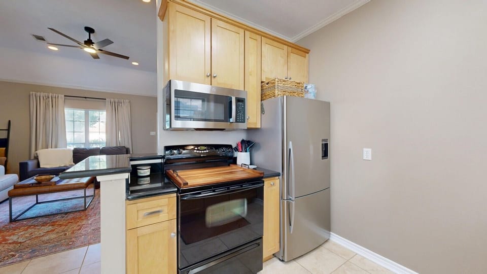 Fully Stocked Kitchen