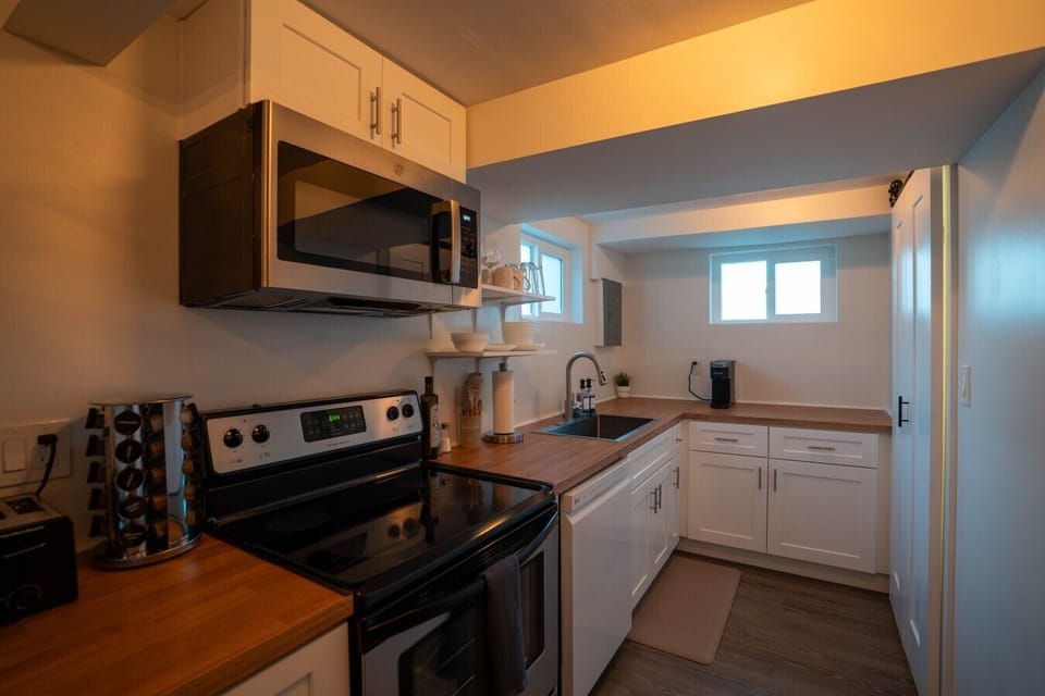 Dimmable Mood Lighting throughout home