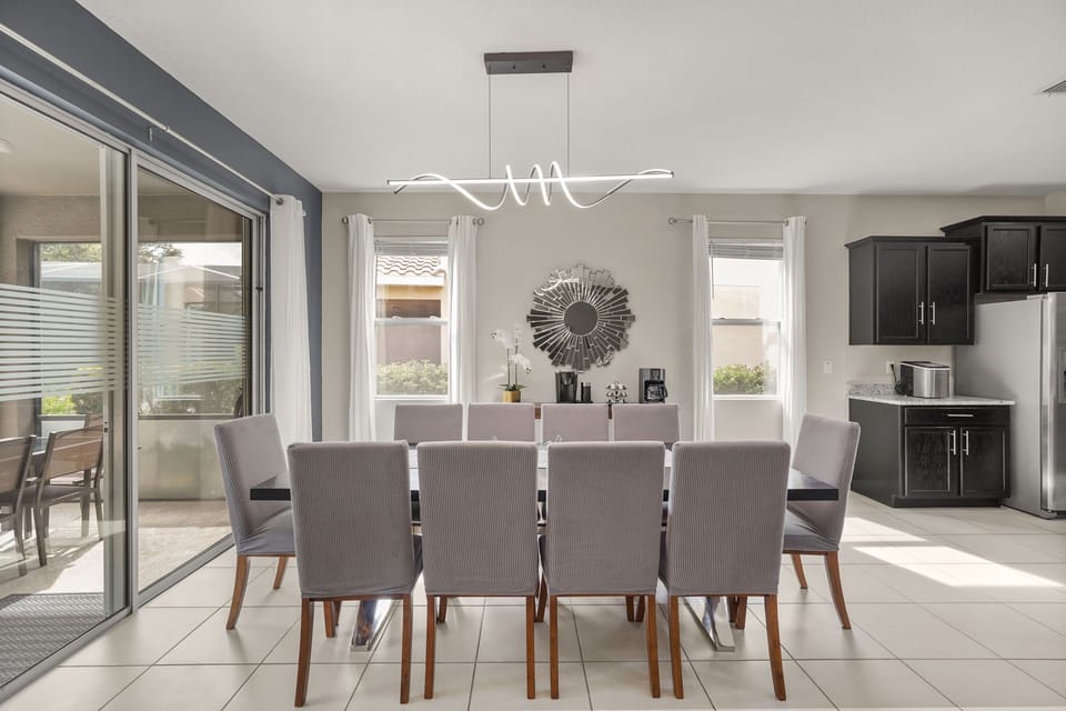 6043BroadOakDrive(5)