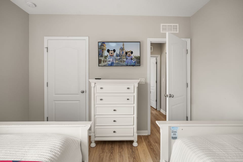 6043BroadOakDrive(30)