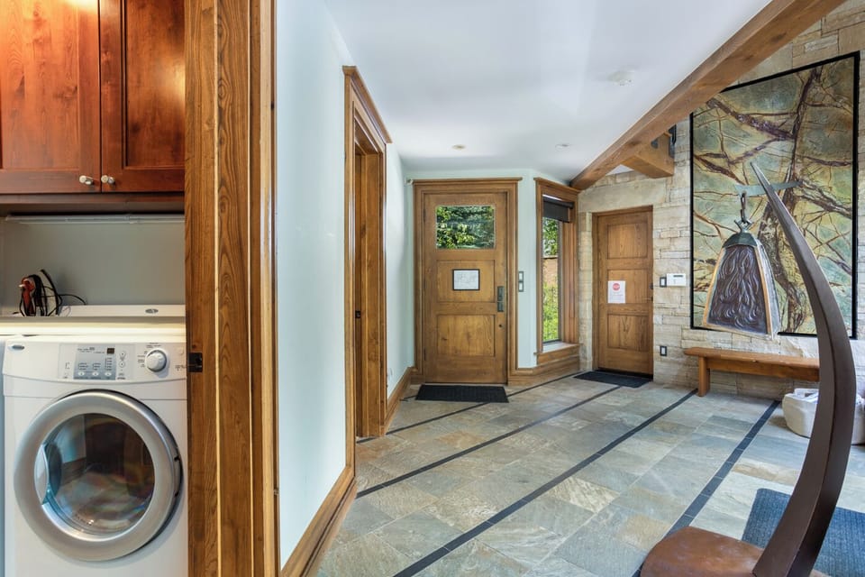 Entryway & Laundry Room