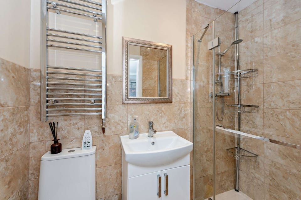Host Stay Thornbank Apartment in Chichester