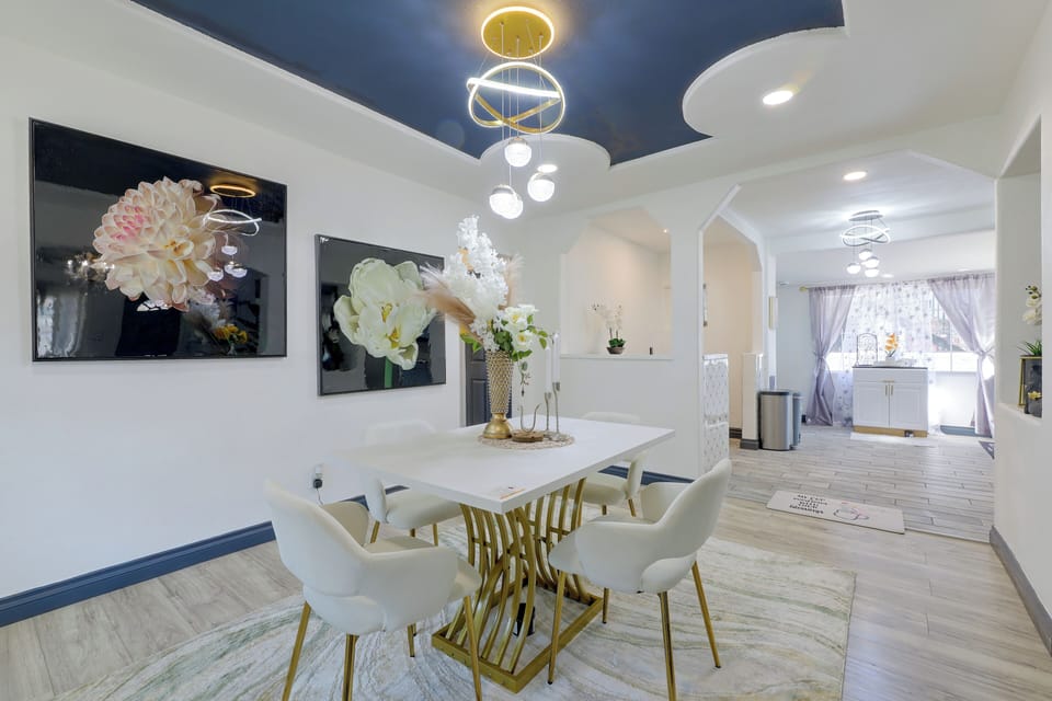 House (5 Bedrooms) | Interior