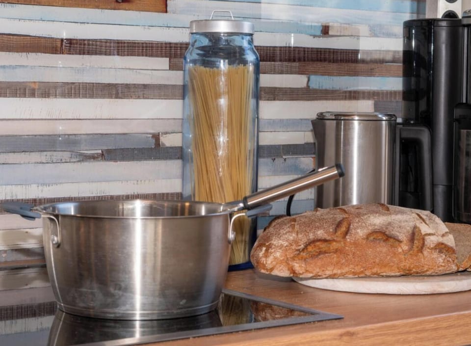 House | Food and drink