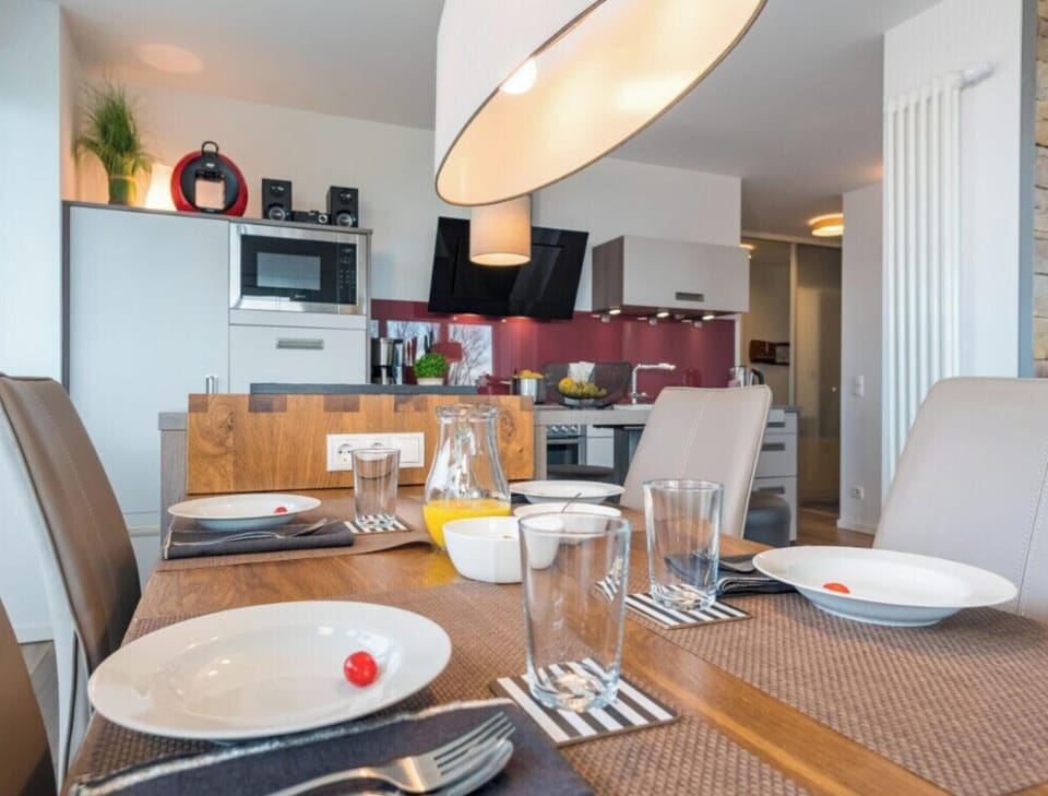 House | Dining