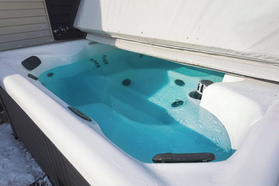 Melt into the massaging jets of your private hot tub, ready for stargazing sessions after a full day of midwest adventures with your favorite people.