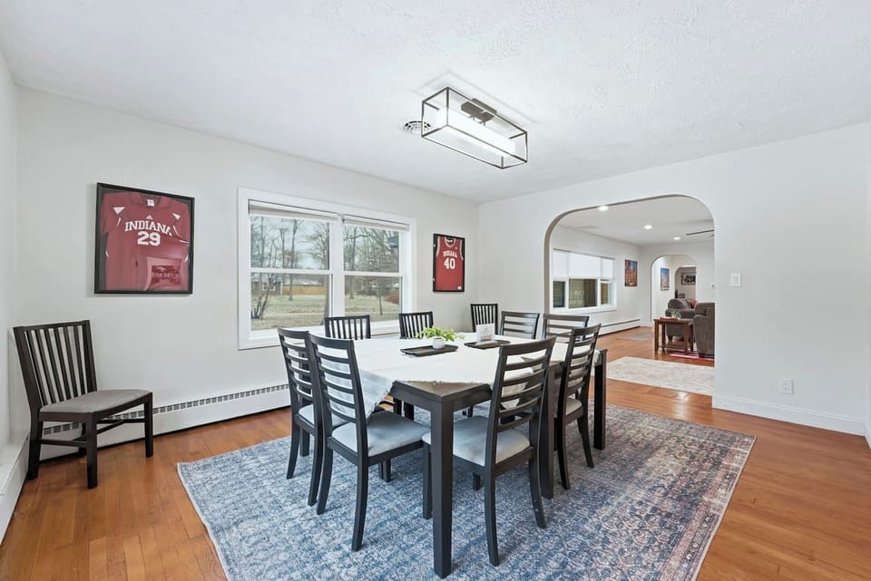 This elegant Fort Wayne dining space offers the ideal setting for shared group breakfasts or morning coffee before heading out to local attractions.