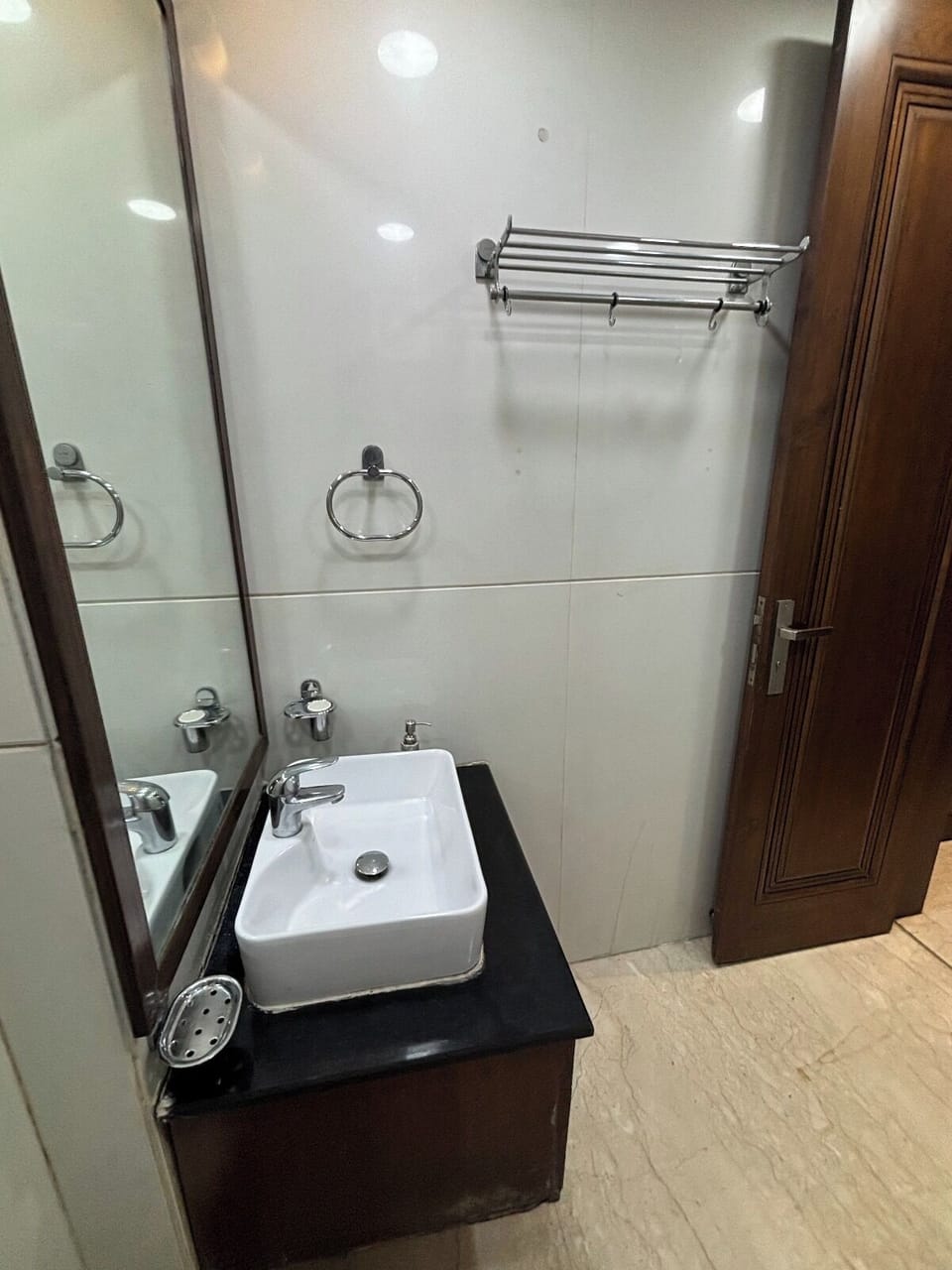 Fortune Home Service Apartment 3BHK M112 Apartment in New Delhi