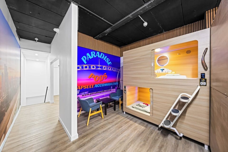 Paradise Pods Capsule hotel in Surfers Paradise
