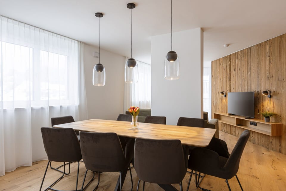 Apartment | Dining