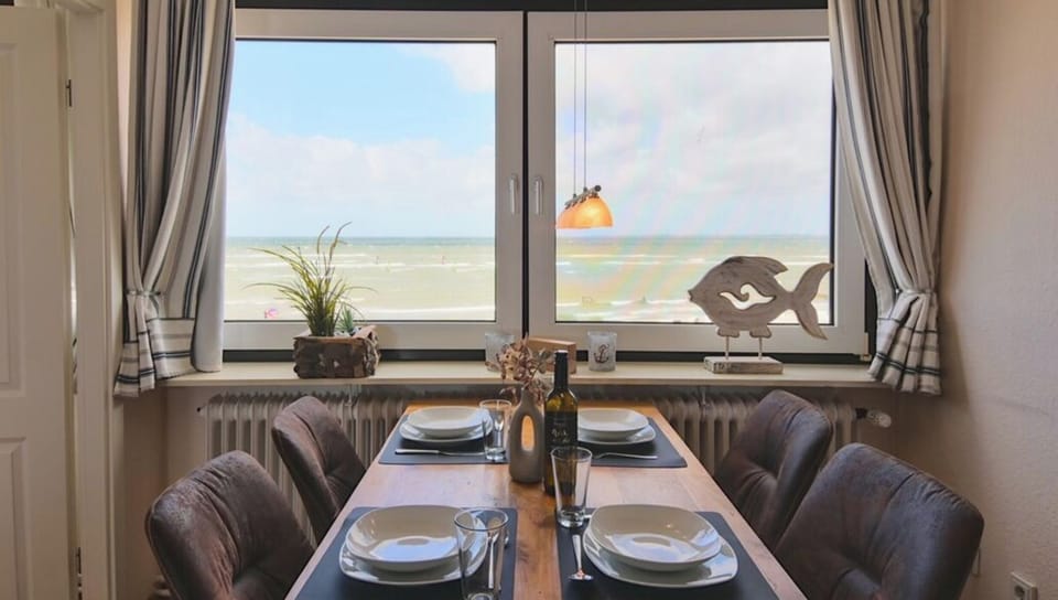House | Dining