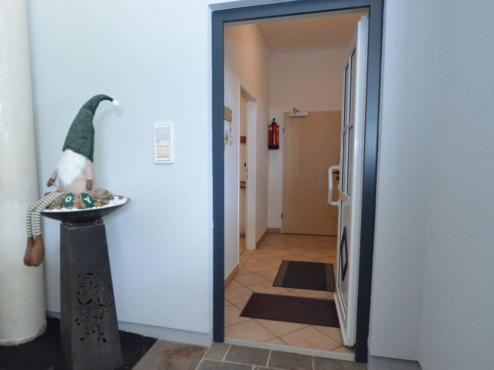 Entrance / Reception