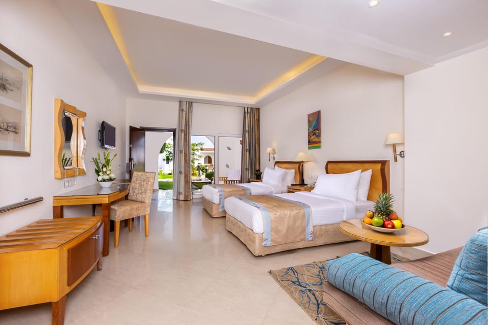 Twin Room, Garden View | Egyptian cotton sheets, Tempur-Pedic beds, minibar, in-room safe