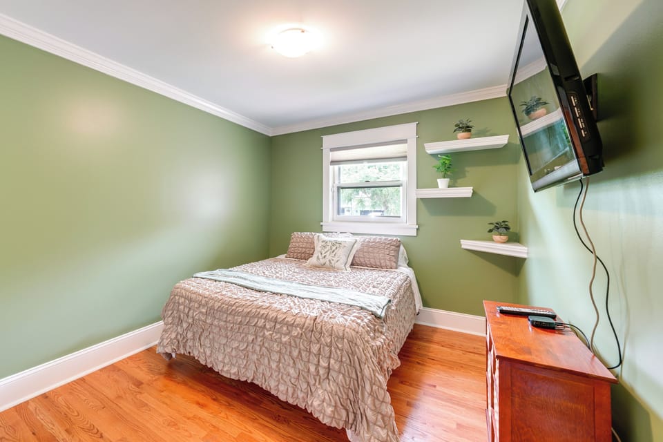 Peaceful Joliet Retreat Near Dtwn & Route 66 Cottage in Joliet