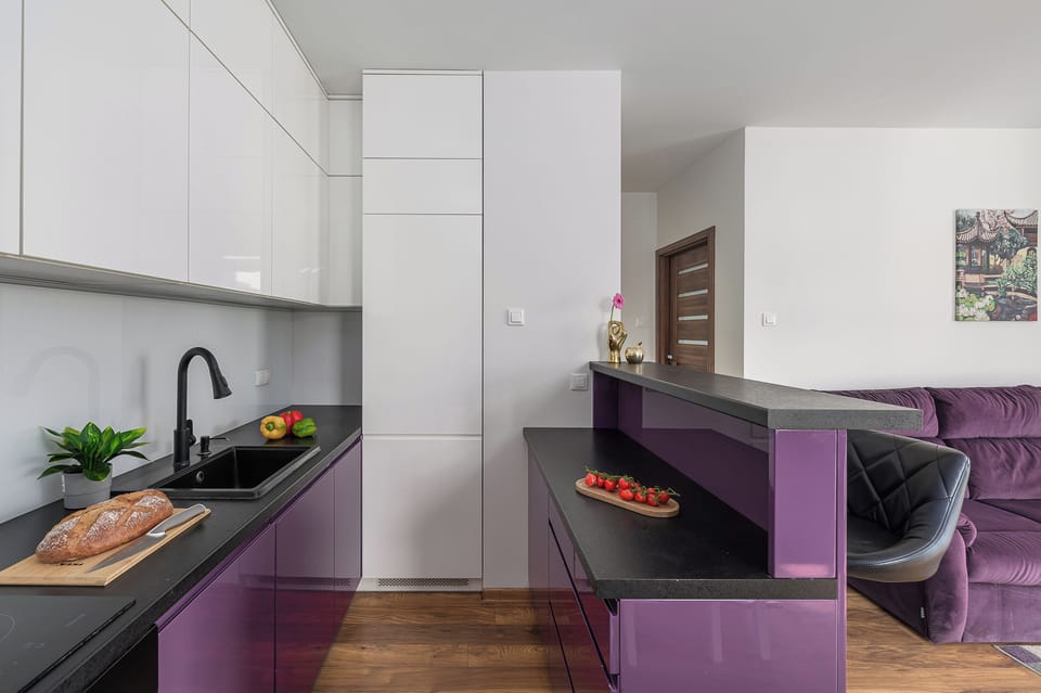 Luxury Apartment, 2 Bedrooms, Courtyard View | Private kitchen | Electric kettle, highchair, griddle, cleaning supplies