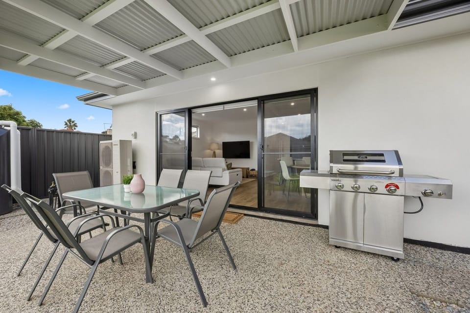 outdoor entertaining