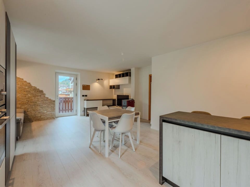 Flooring, Floor, Wood, Interior Design, Ceiling, Furniture, Wood Flooring, Room, Apartment, Hardwood