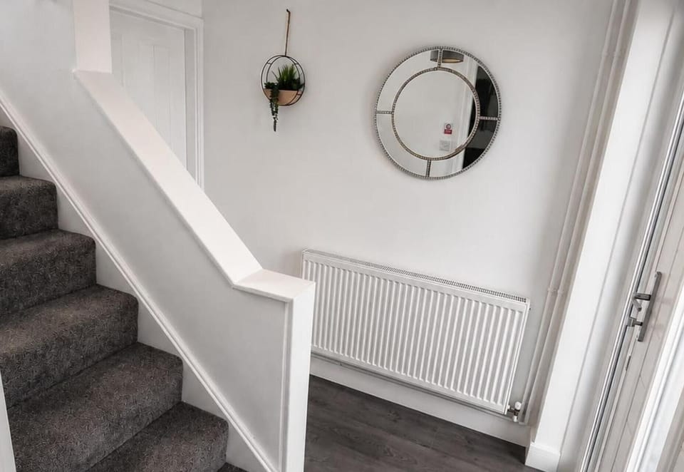 The Cozy Home - Cozy 3 Bedroom House House in Telford