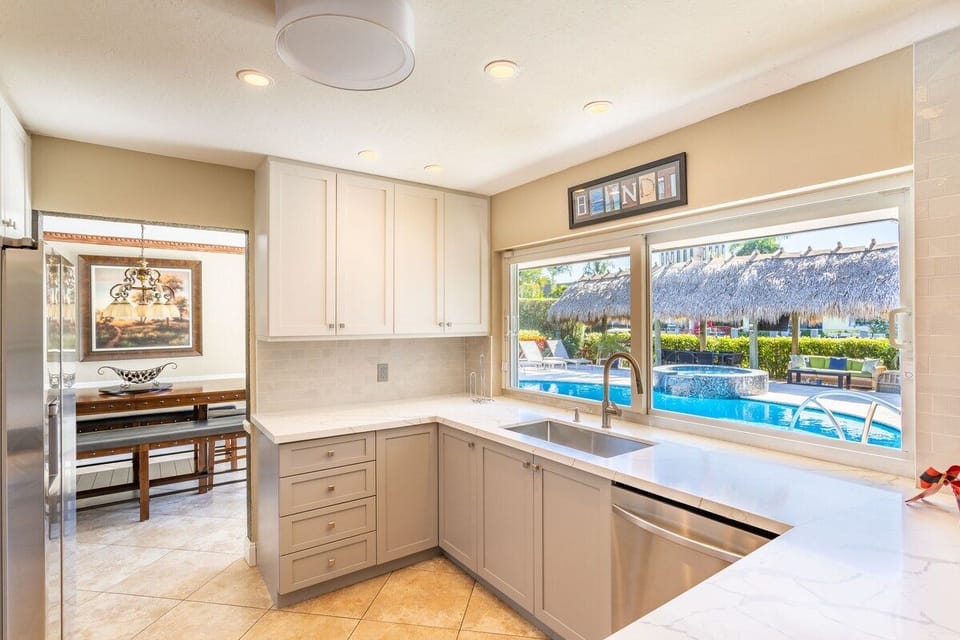 City House, Ensuite, Canal View (13) | Shared kitchen | Highchair, spices, paper towels, kitchen island