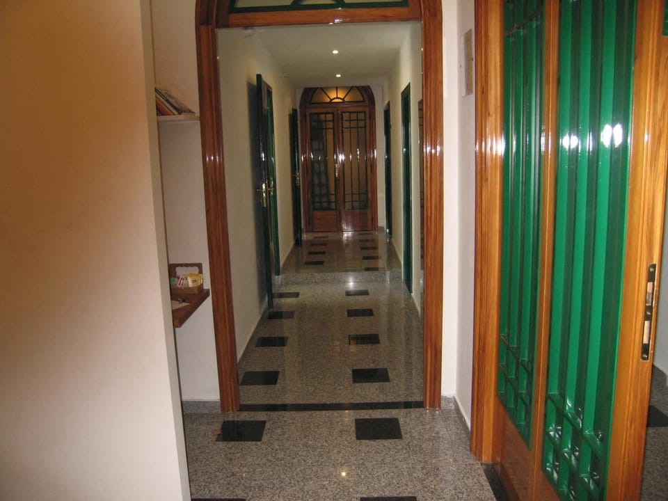 Deluxe Room, Balcony, City View | Interior