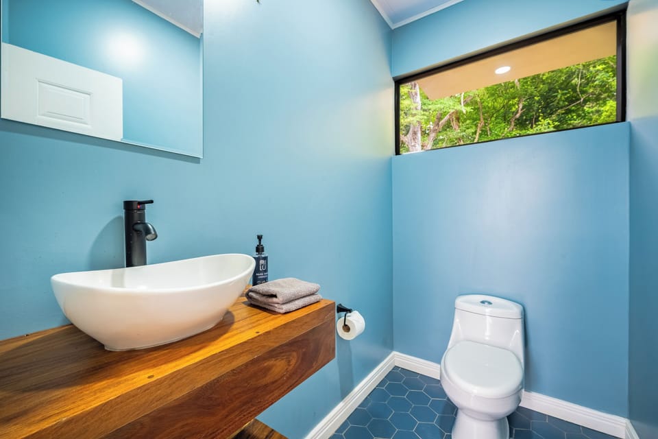 5 Mi to Ocean: 2-unit Gold Coast Getaway! Cottage in Guanacaste Province