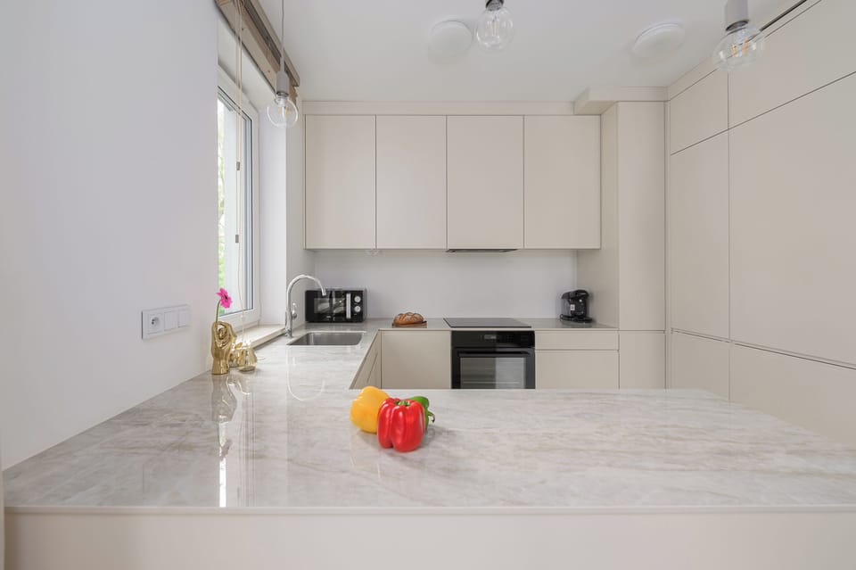Comfort Apartment, 3 Bedrooms, Courtyard View | Private kitchen | Espresso maker, electric kettle, highchair, griddle