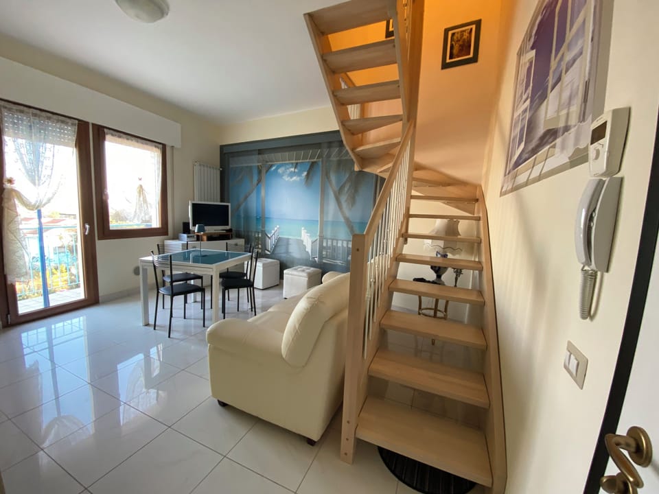 Apartment (2 Bedrooms) | Living area | TV