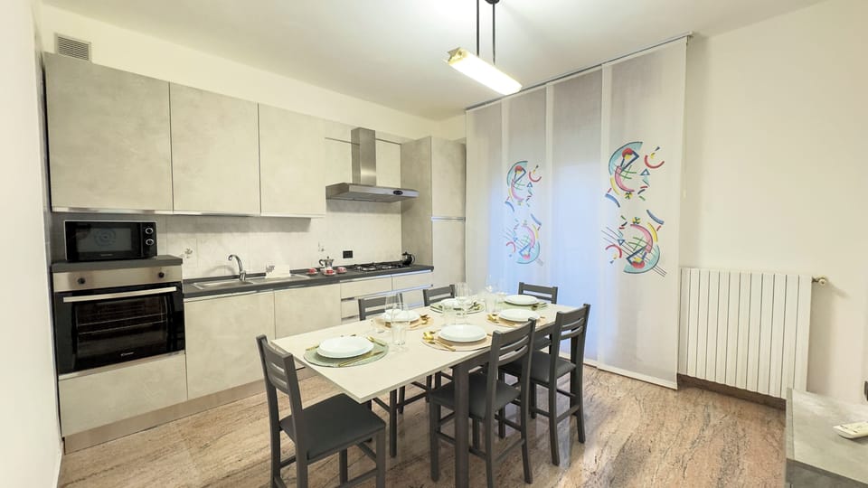 Apartment (2 Bedrooms) | Private kitchen | Espresso maker, microwave, oven, stovetop