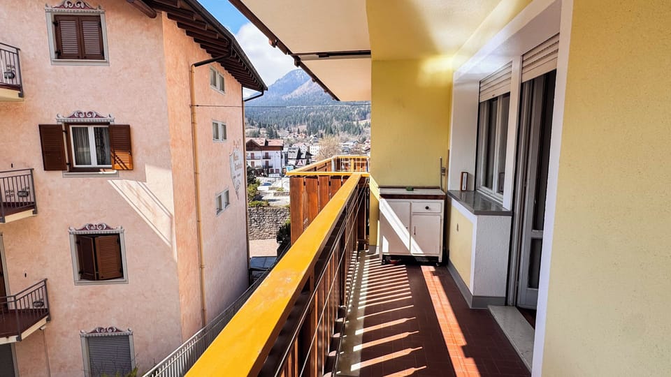 Apartment (2 Bedrooms) | Balcony