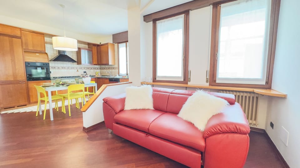 Apartment (2 Bedrooms) | Living area | TV