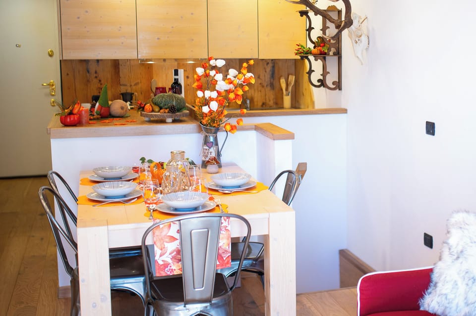 Apartment (1 Bedroom) | Private kitchen | Espresso maker, oven, stovetop, dishwasher