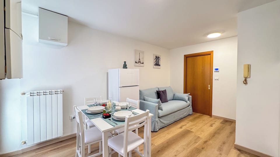 Apartment (1 Bedroom) | Living area