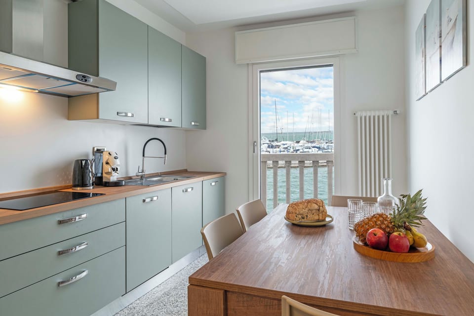 Apartment (2 Bedrooms) | Private kitchen | Espresso maker, oven, stovetop, dishwasher
