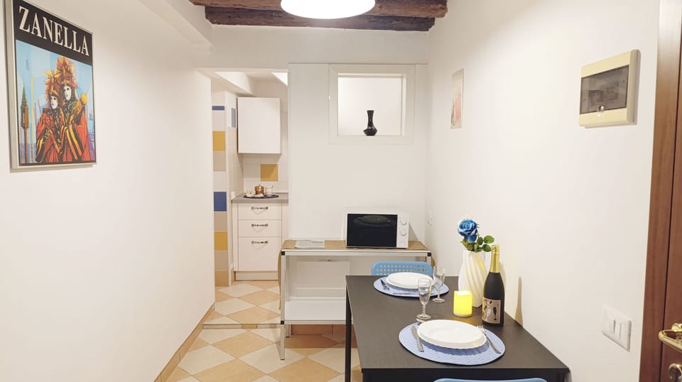 Apartment (1 Bedroom) | Interior