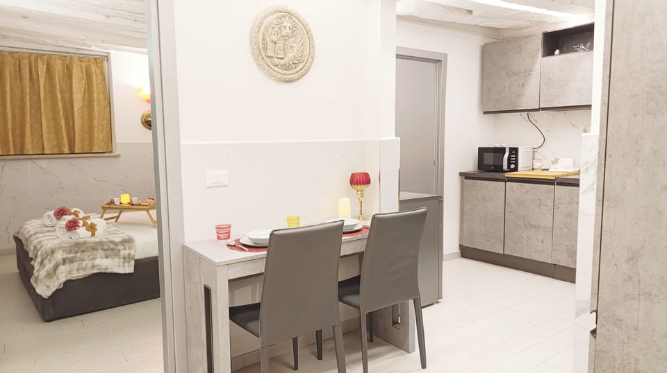 Apartment (1 Bedroom) | Interior