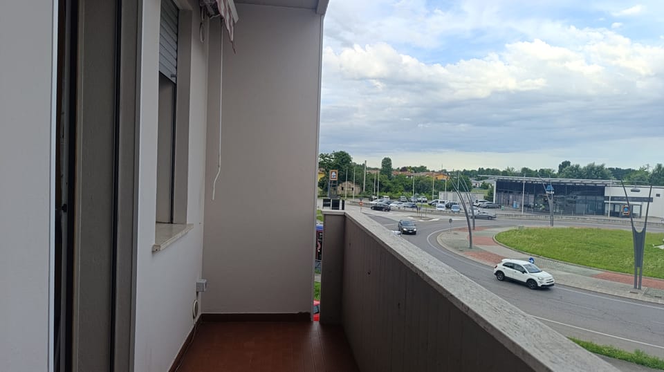 Apartment (2 Bedrooms) | Balcony