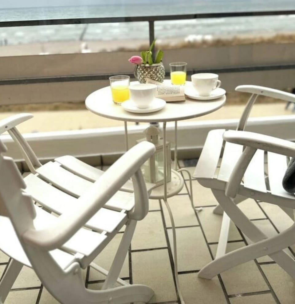House | Outdoor dining