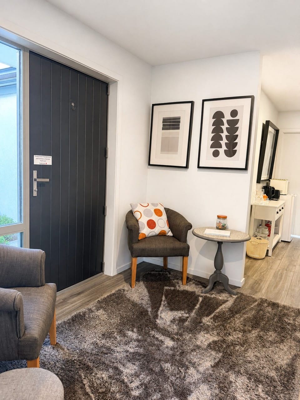 Front Entrance with Seating Nook