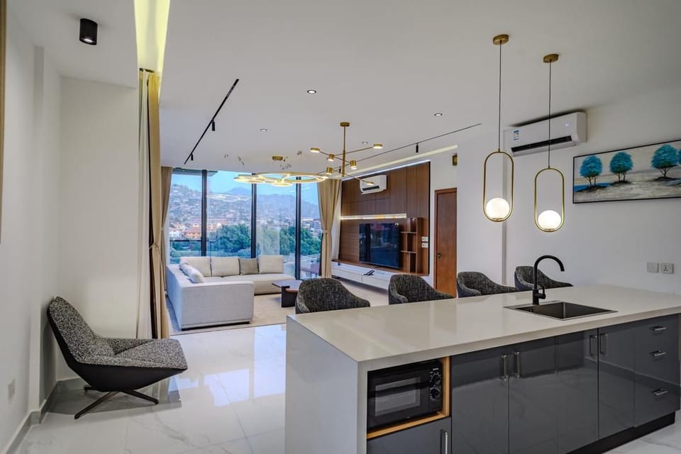 Executive Suite, Balcony, Sea View | Interior