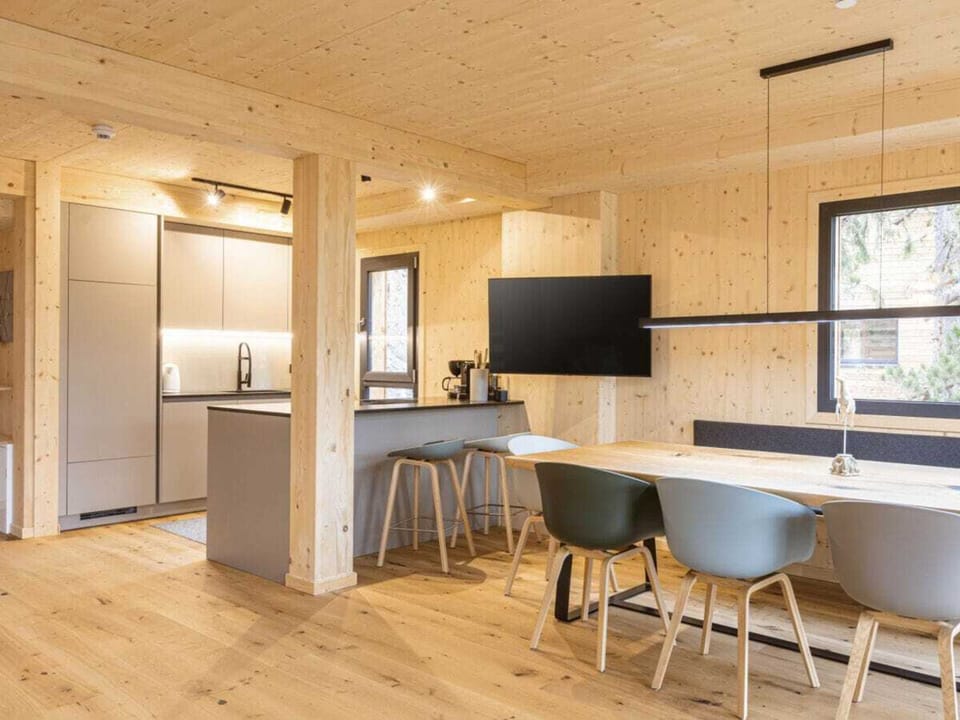Chalet | Dining