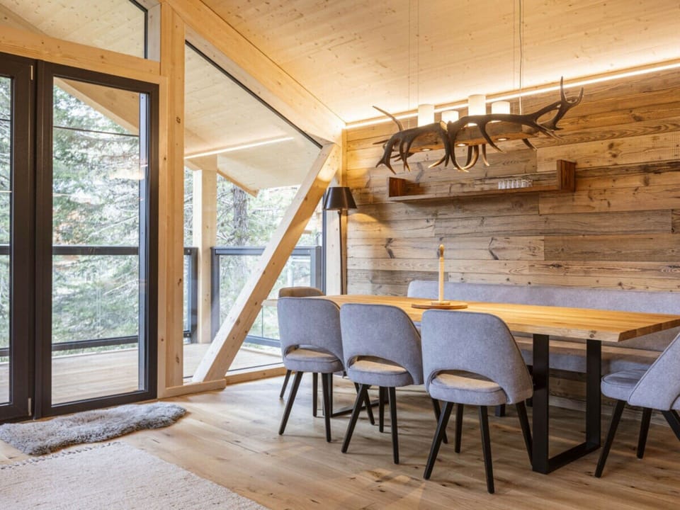 Chalet | Dining