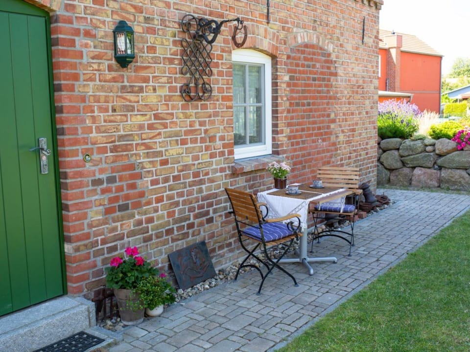 House | Outdoor dining